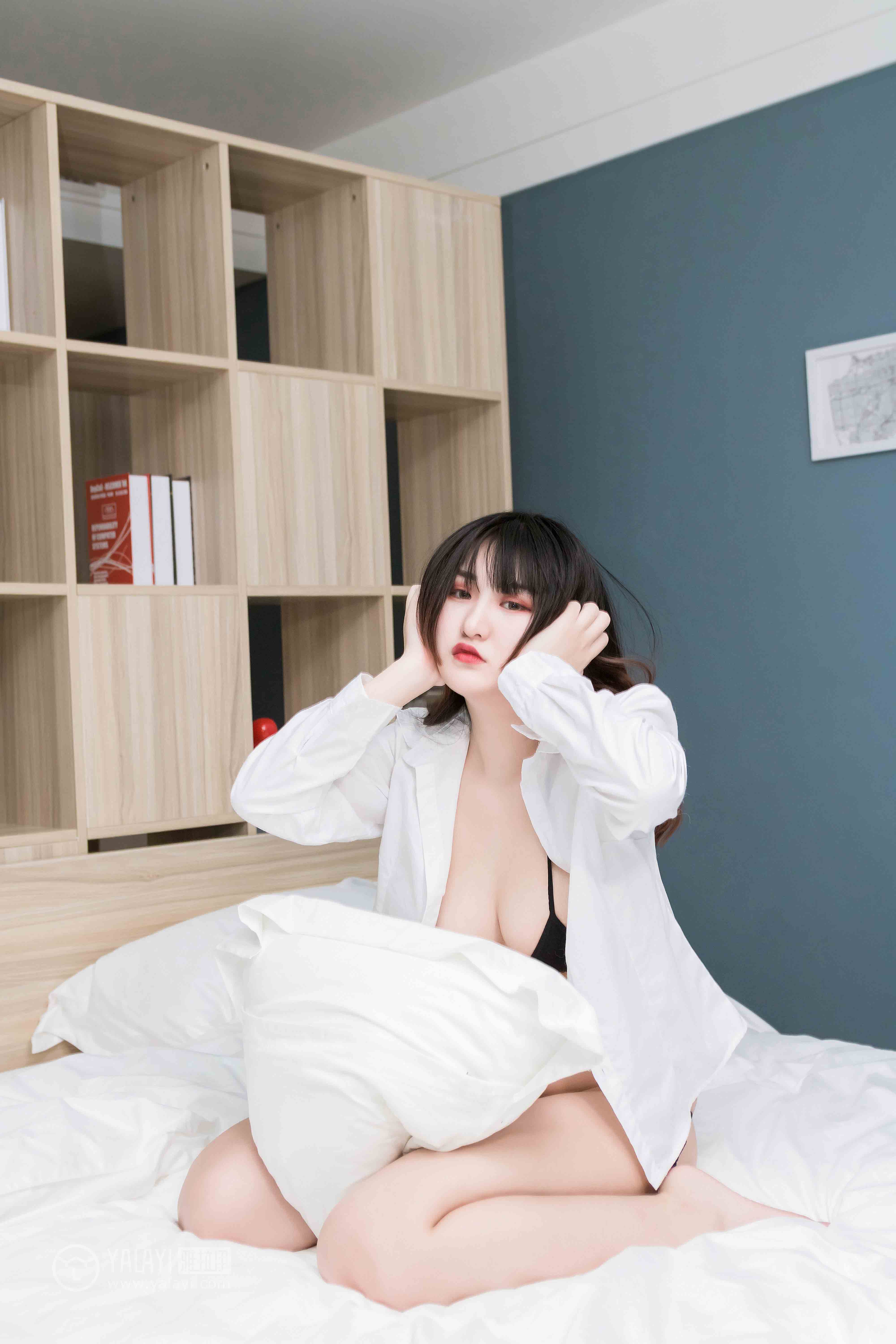 [YALAYI雅拉伊]2019.03.22NO.221极品秘书娇子插图1